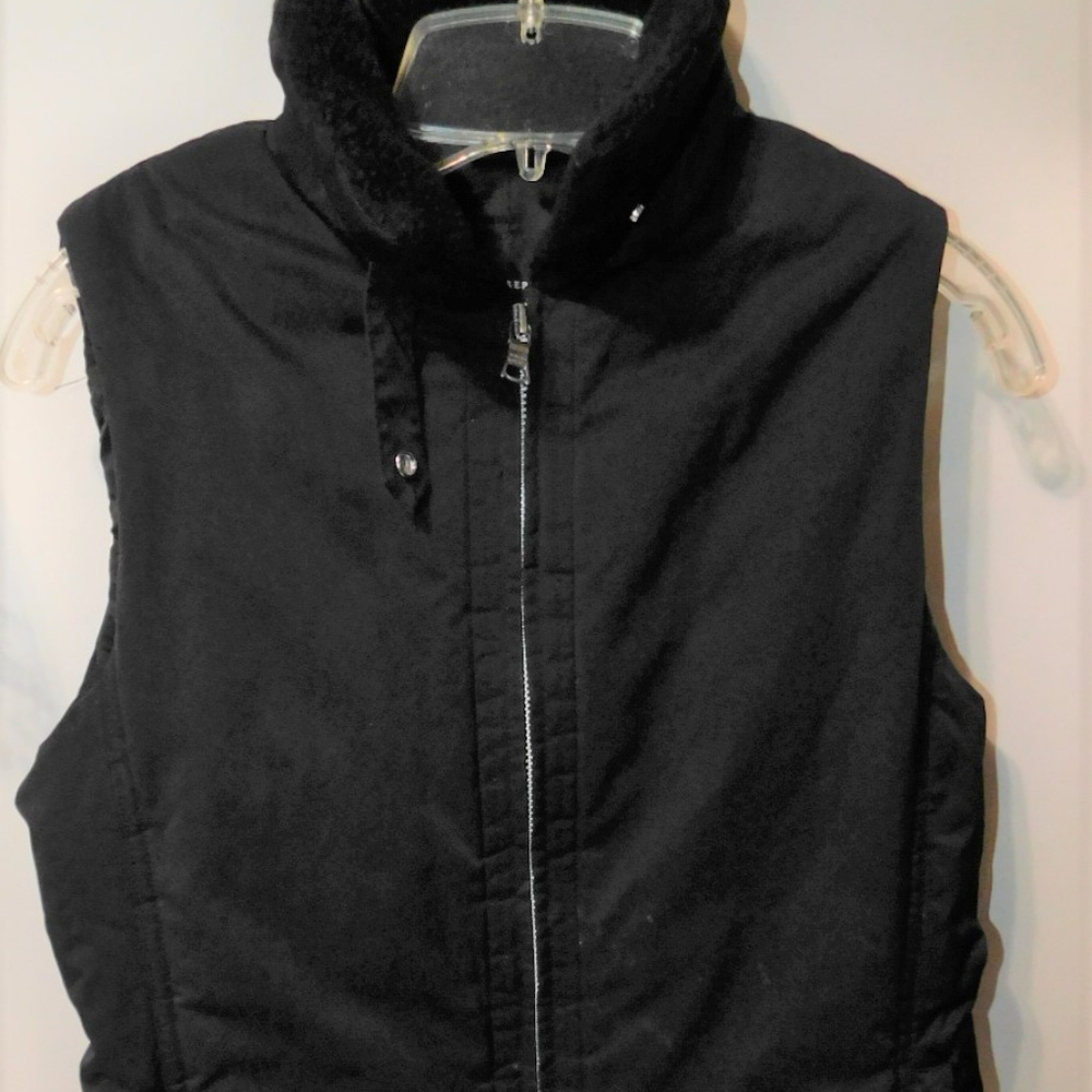 ****Banana Republic Fleece Collar Women's Vest